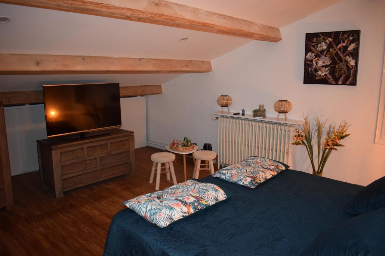 Bed and Breakfast Domaine La Tuilerie Guîtres Esterno foto